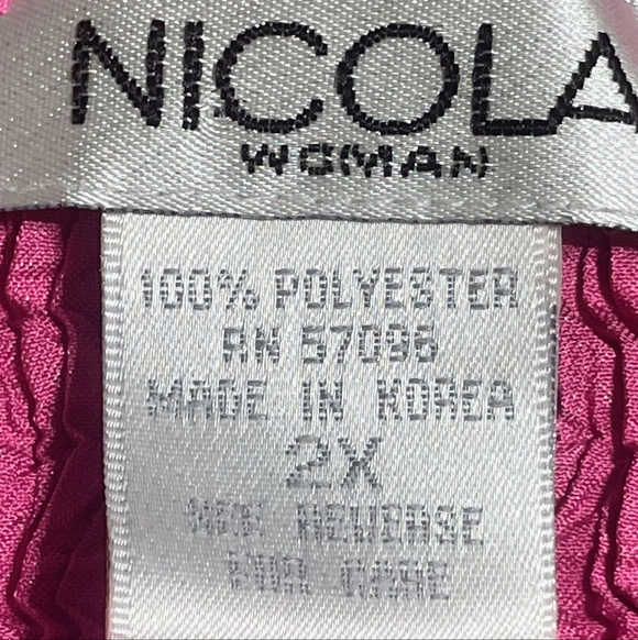 NICOLA Fuchsia Textured Top - Picture 3 of 3